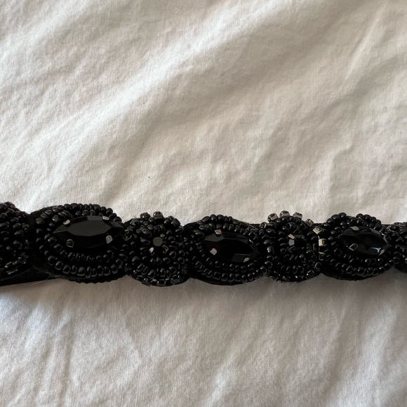 Black Beaded Headpiece with black feathers - Picture 2 of 4